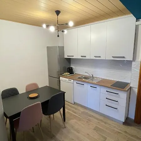 Apartman Apartments San Sukosan