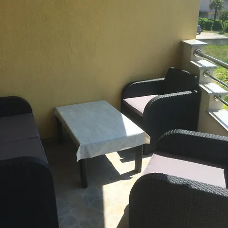 Apartman Apartments San Sukosan