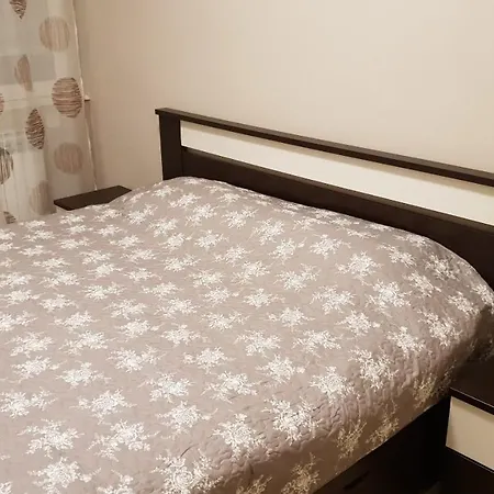 萨娜公寓 Sukošan