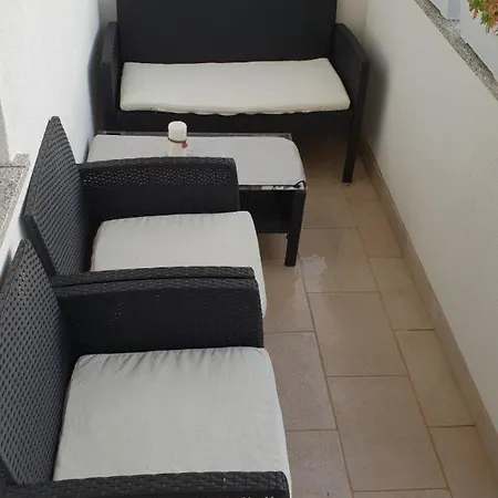 Apartman Apartments San Sukosan